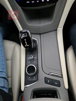 كاديلاك XT6